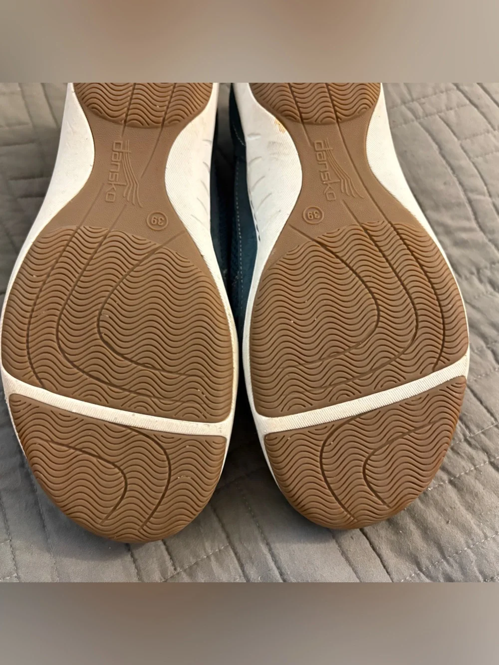 Dansko HELEN Sneakers Womens EU 39 US 8.5- 9 Blue Suede Walking Shoes